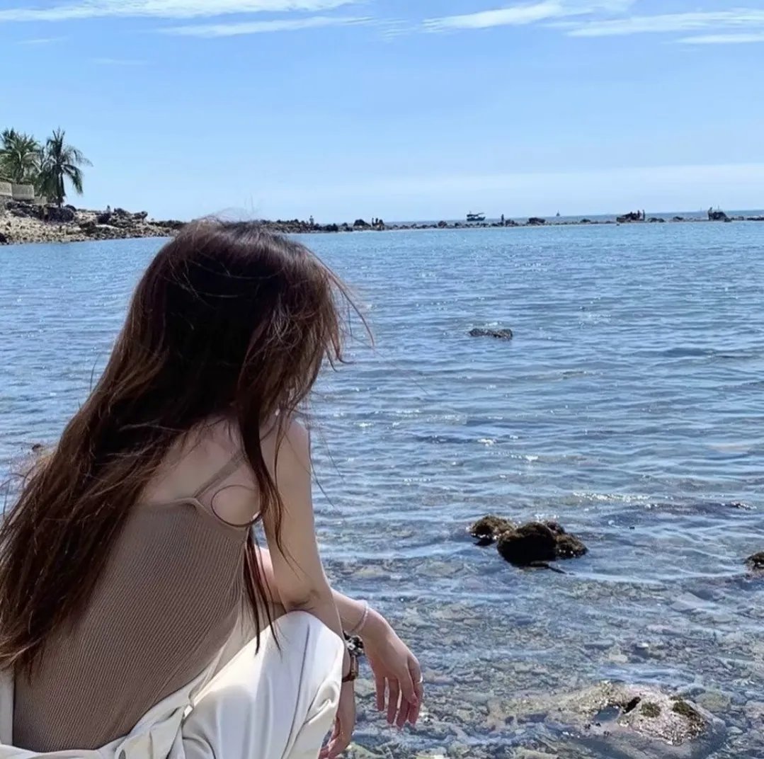灰色彩虹